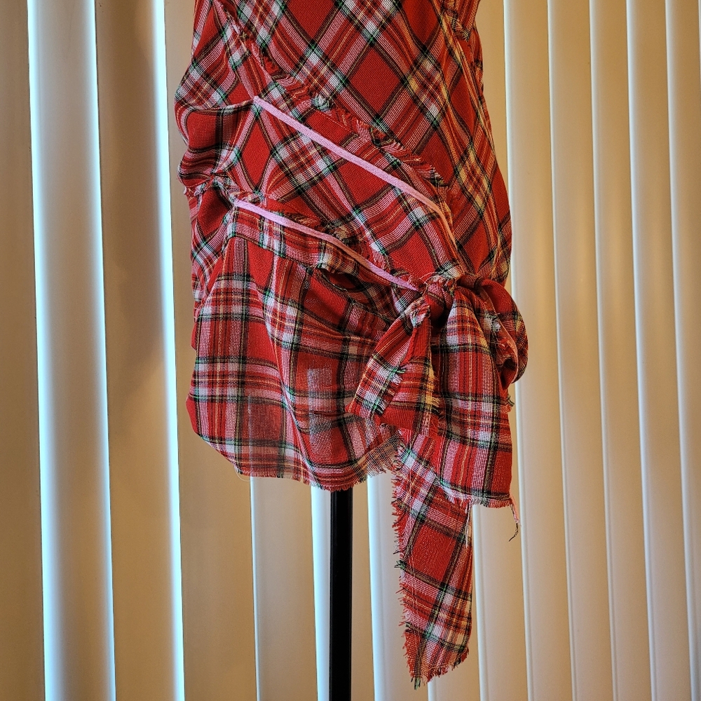 Red Plaid Strapless Top - Picture 10 of 13